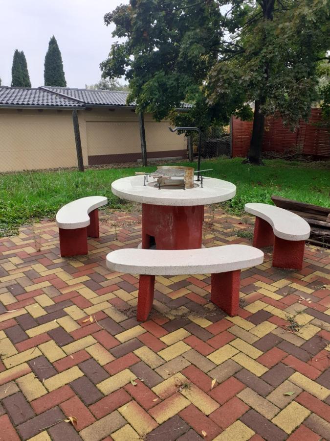 Ferienwohnung Szahara Vendeghaz Kerekegyháza Exterior foto
